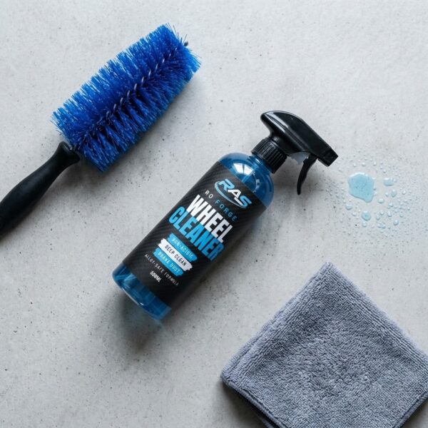 RO FORGE Wheel Cleaner Product Image Top Shot RO-FORGE-Wheel-Cleaner-Product-Image-Top-Shot